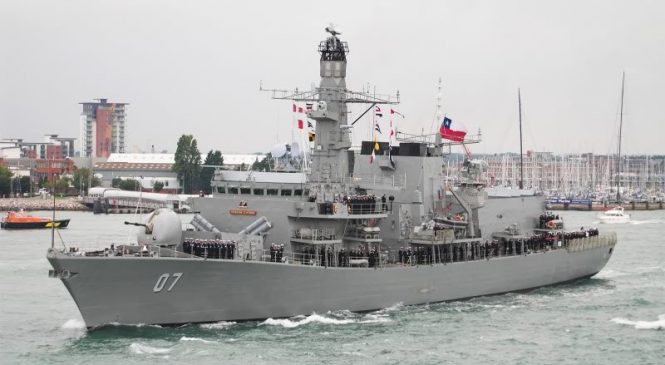 Armada de Chile captura embarcación peruana que realizaba actividad de pesca en en zona económica exclusiva de Chile.
