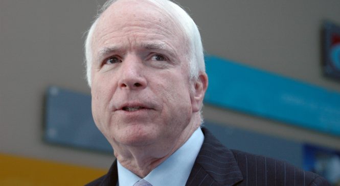 Senado Norteamericano se prepara para despedir a John McCain, quien no podrá seguir debido a grave enfermedad